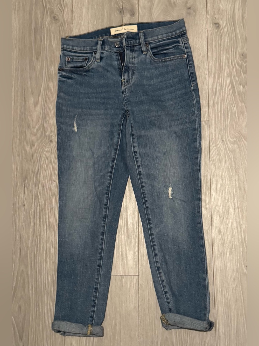 GAP Women's Boyfriend Jeans - Medium Blue Wash